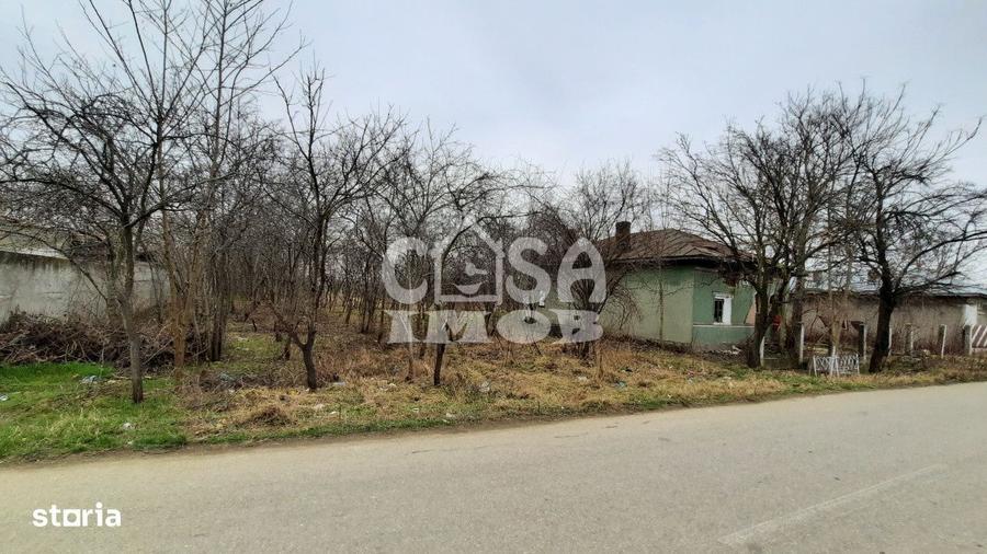 Spațiu comercial, în Costești