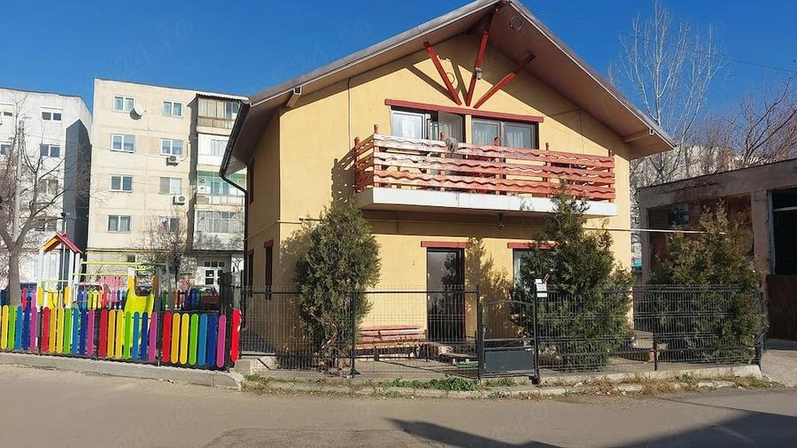 Casă cu 3 camere cu Teren 50 Mp în Gării