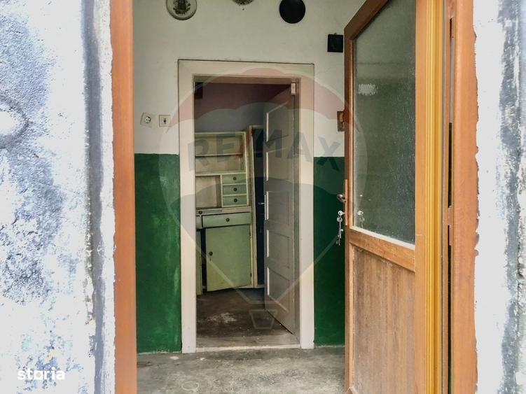 Casă cu 4 camere cu Teren 979 Mp în Tohanu Vechi