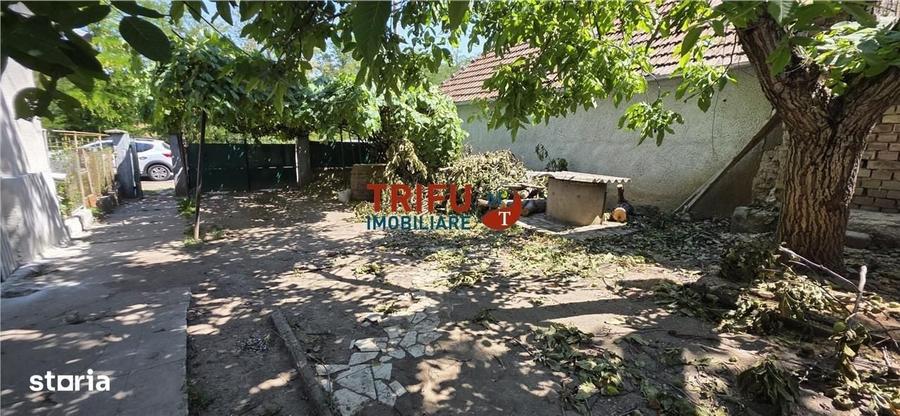 Casă cu 3 camere în Cricău