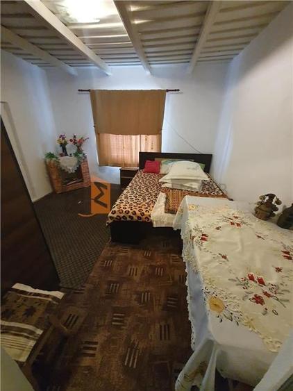 Casă individuală cu 4 camere cu Canalizare în Săgeata