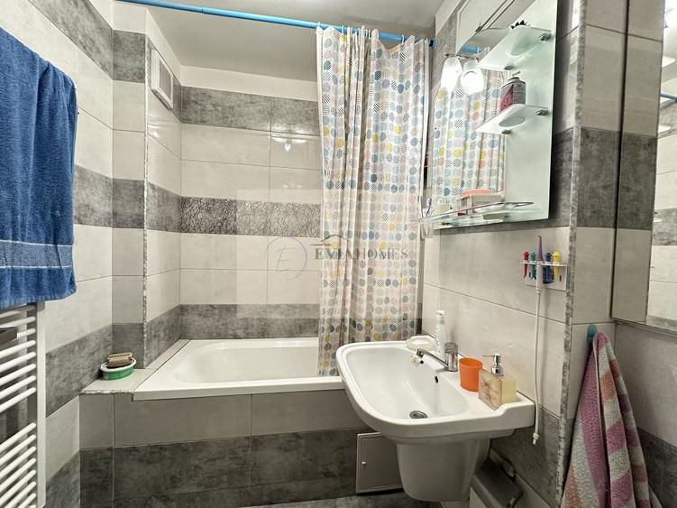Apartament cu 4 camere decomandat, mobilat în Mănăștur