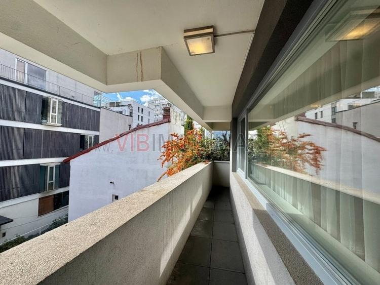 Apartament cu 3 camere semidecomandat în Gara de Nord