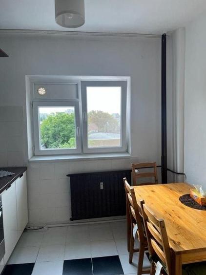 Apartament cu 2 camere semidecomandat, mobilat în P-ța Muncii