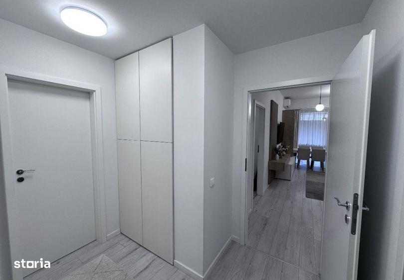 Apartament cu 4 camere, mobilat în Sud
