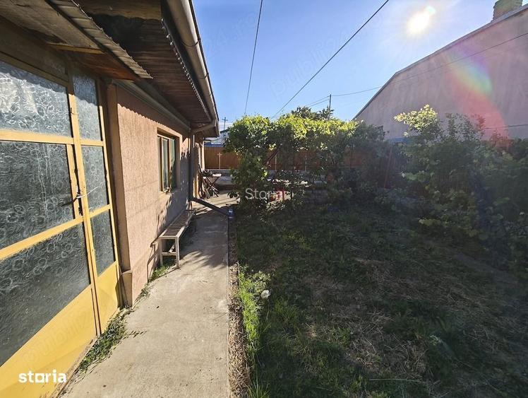 Casa De Vanzare cu teren in zona Colentina sec.2