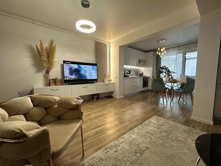 Apartament cu 2 camere semidecomandat în Central