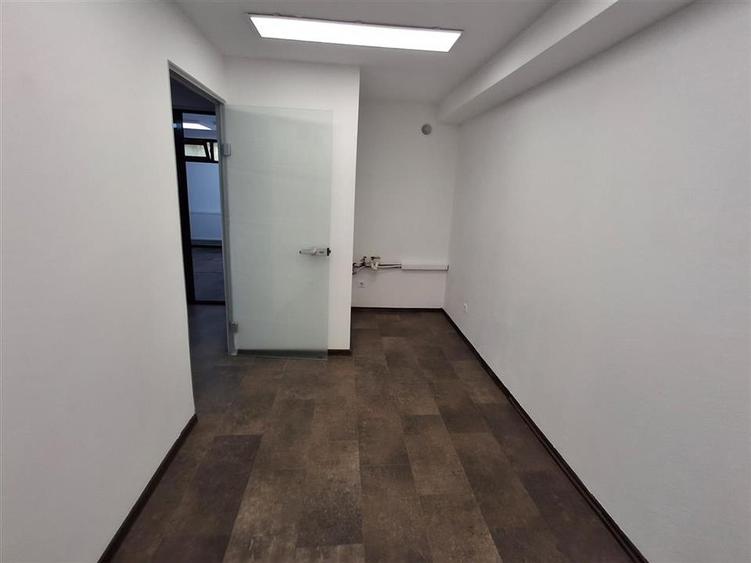 Spațiu comercial, de 70 mp, în Central