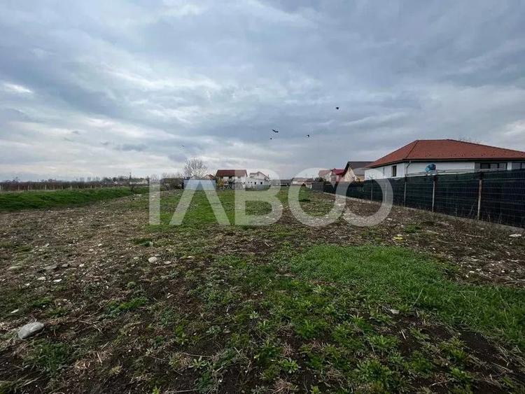 Teren Construcții intravilan de 948 mp, în Terezian