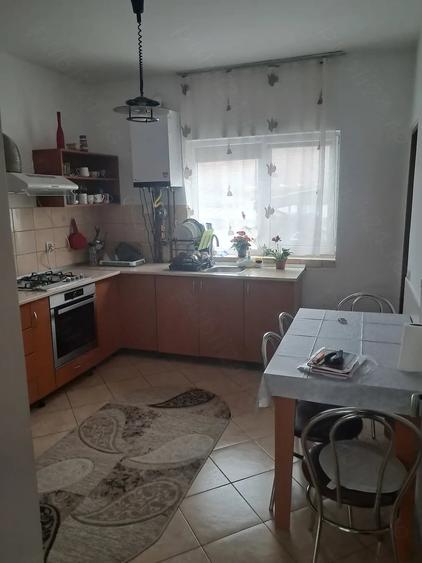 Casă cu 2 camere cu Teren 205 Mp în Păușești
