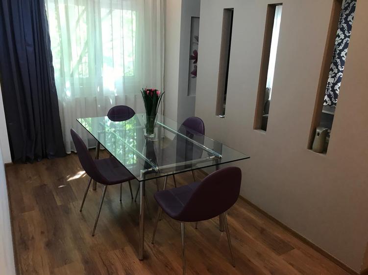Apartament cu 2 camere semidecomandat, mobilat în Panduri