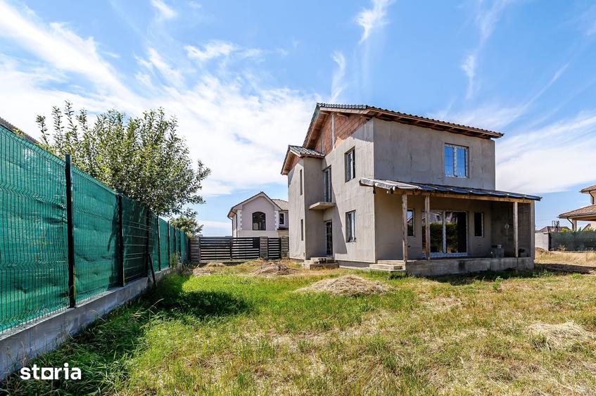 Casă cu 5 camere cu Teren 419 Mp în Aradul Nou