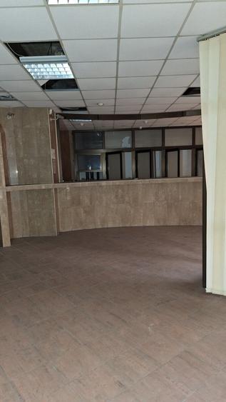 Spațiu comercial, de 814 mp, în Central