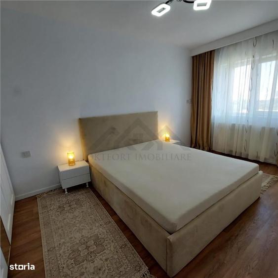 Apartament 3 camere , zona Circumvalatiunii - 1