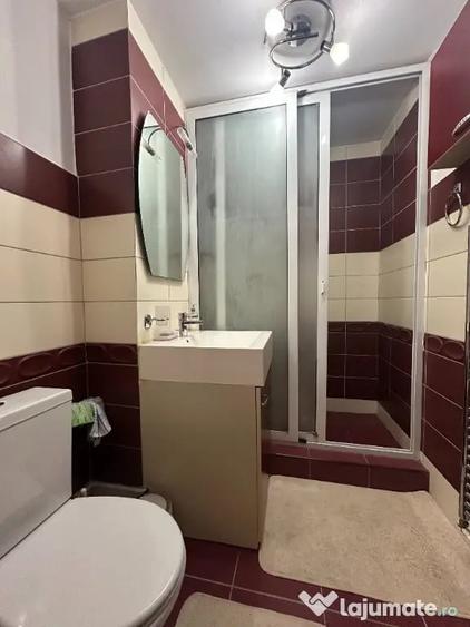 Apartament cu 2 camere decomandat în Republicii