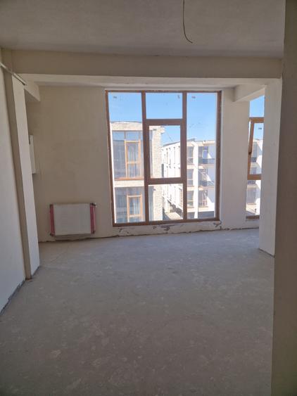 Apartament cu 2 camere decomandat în Est