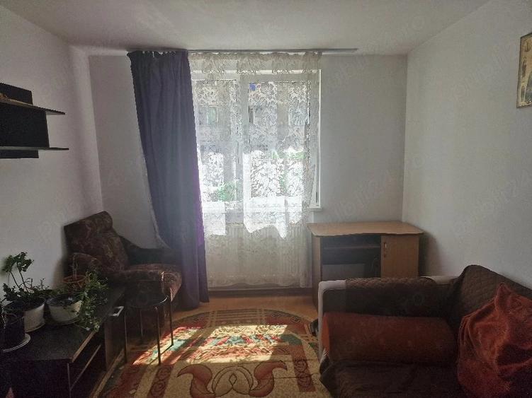 Apartament cu 2 camere semidecomandat în Dărmănești