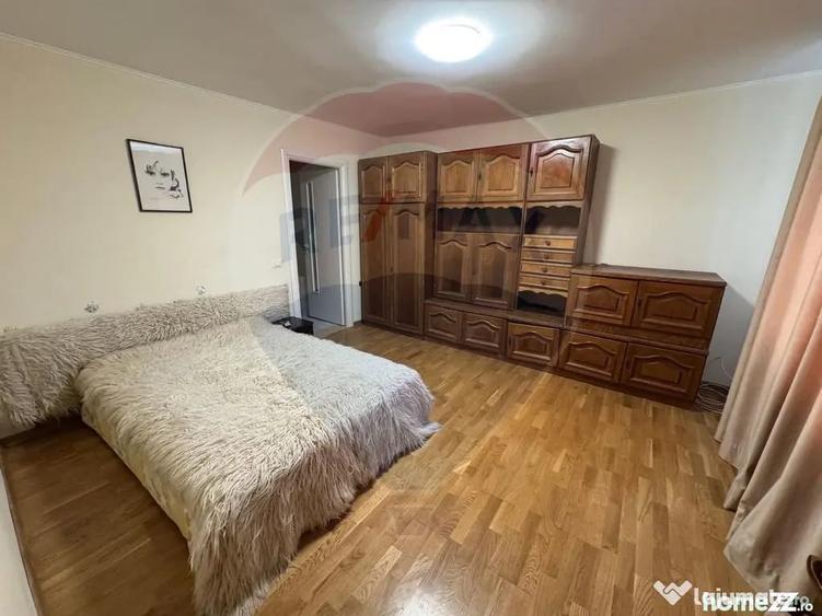 Casă cu 6 camere cu Teren 1263 Mp în Dărmănești