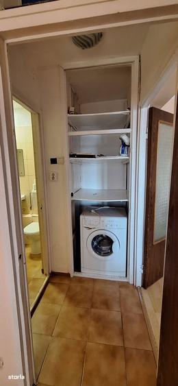 Apartament cu 3 camere, mobilat în Titan