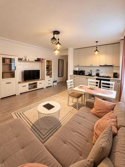 Apartament cu 2 camere semidecomandat în Central