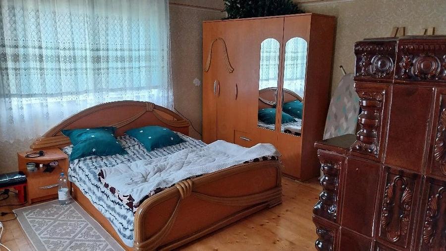 Casă cu 3 camere cu Teren 2200 Mp în Potău