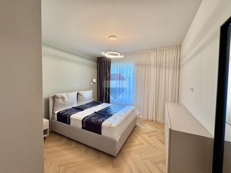 Apartament cu 3 camere decomandat, mobilat în Pipera
