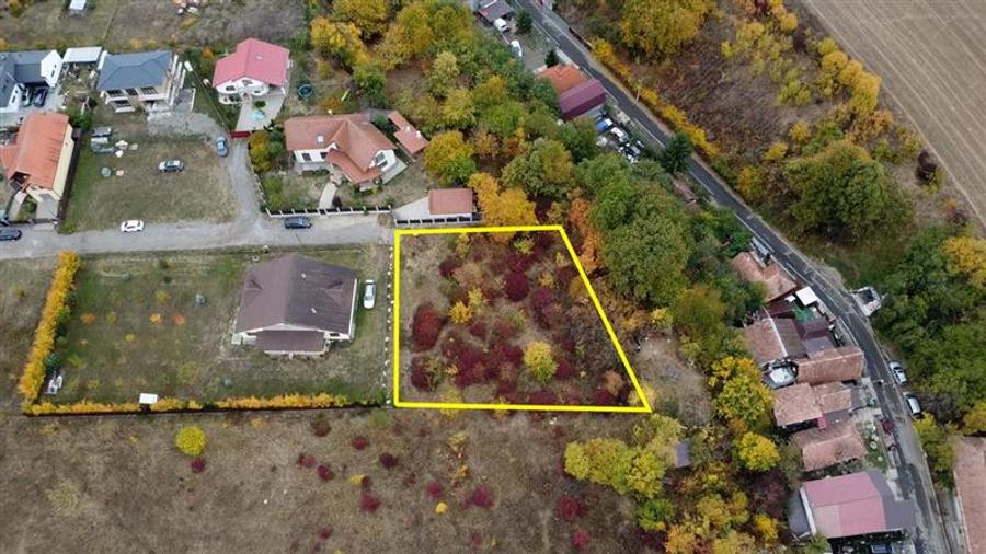 Teren intravilan de 1667 mp, în Sângeorgiu de Mureș