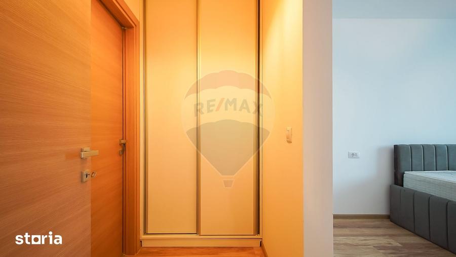 Apartament cu 3 camere în Tractorul