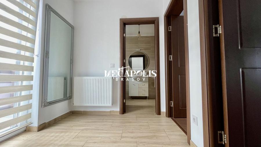 Duplex cu 3 camere cu Canalizare în Tărlungeni