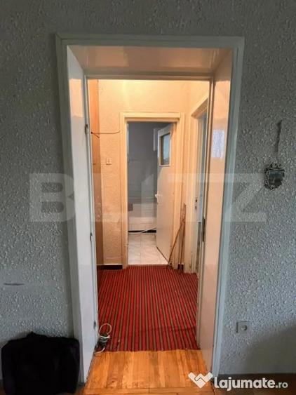 Apartament cu 3 camere semidecomandat în Ultracentral