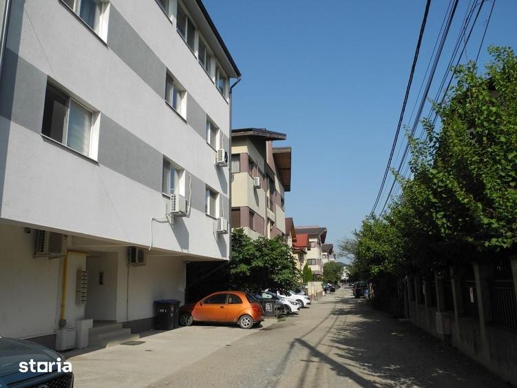 Casă cu 4 camere cu Teren 20 Mp în Iancului
