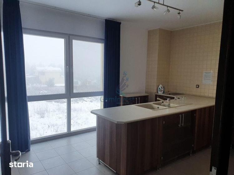Spațiu comercial, de 766 mp, în Oșorhei