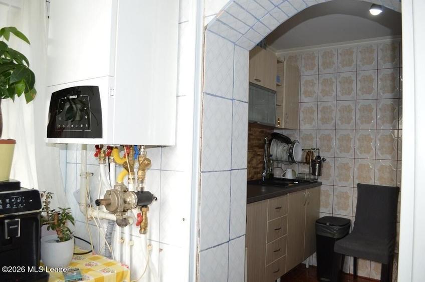 Apartament cu 3 camere decomandat, mobilat în Popa Șapcă