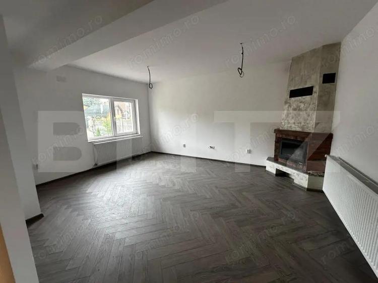 Casă cu 4 camere cu Teren 300 Mp în Central