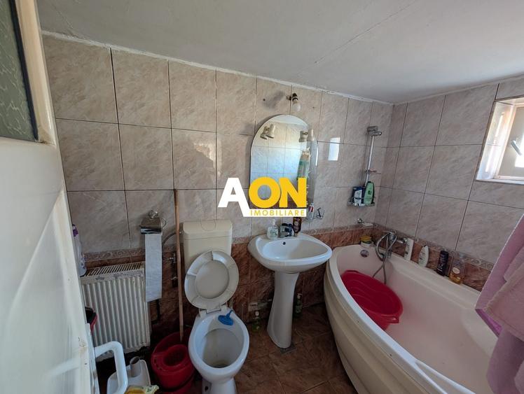 Casă individuală cu 3 camere cu Canalizare în Hăpria
