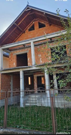 Casă cu 6 camere în Central