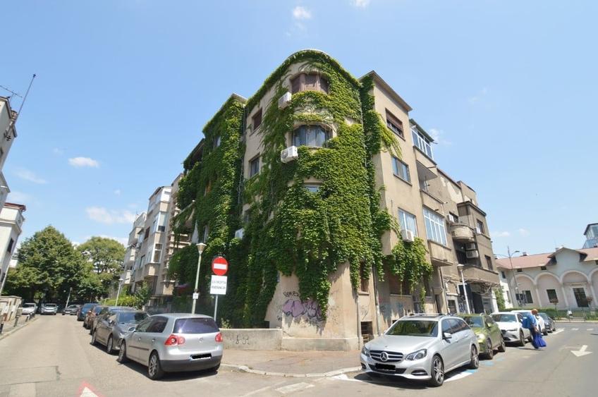 Apartament cu 2 camere decomandat în Dorobanți
