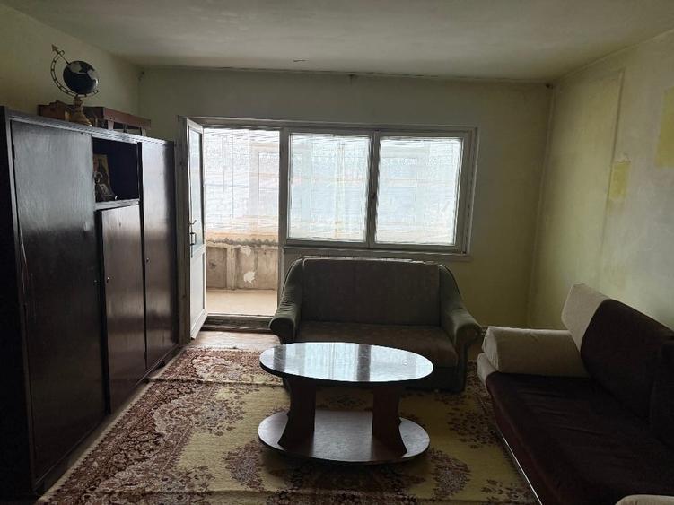 Apartament cu 4 camere decomandat în Agigea