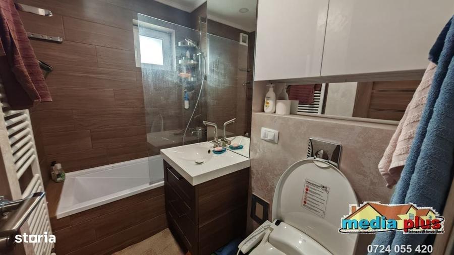 Apartament cu 2 camere semidecomandat în Micro 21