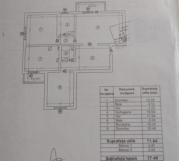 Apartament cu 3 camere semidecomandat în Dacia