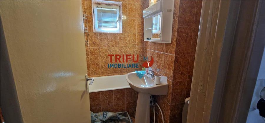 Apartament cu 3 camere decomandat, mobilat în Ampoi 1