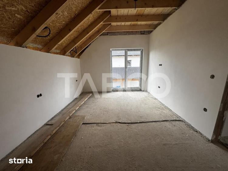 Casă cu 4 camere cu Teren 119 Mp în Central