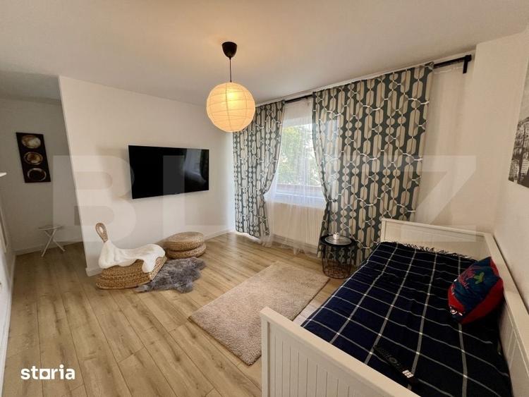 Apartament 2 camere, 58 mp, etaj 3, centrala si AC, zona 1 Mai - 4