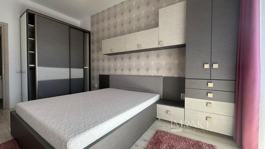 Apartament cu 2 camere semidecomandat, mobilat în Bună Ziua