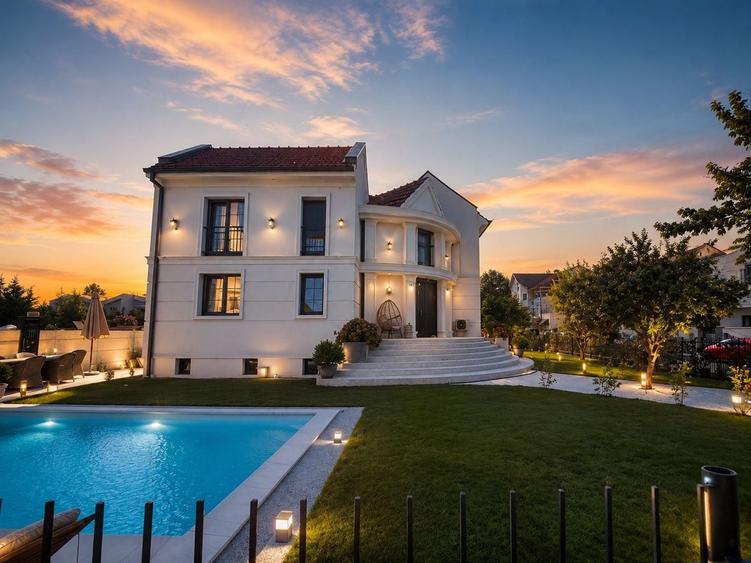 Casă individuală cu 6 camere cu Piscina în Dumbrăvița