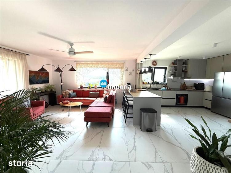 Casă cu 4 camere cu Teren 2165 Mp în Miroslava