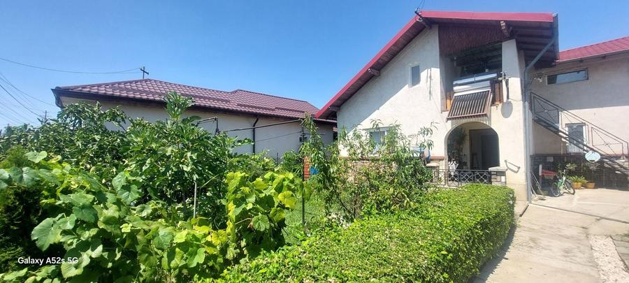 Casă cu 4 camere în Central