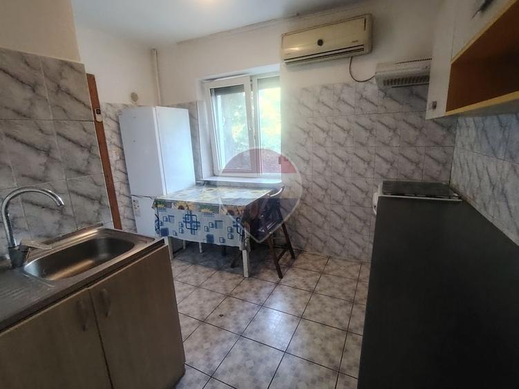 Apartament cu 2 camere decomandat în Sud