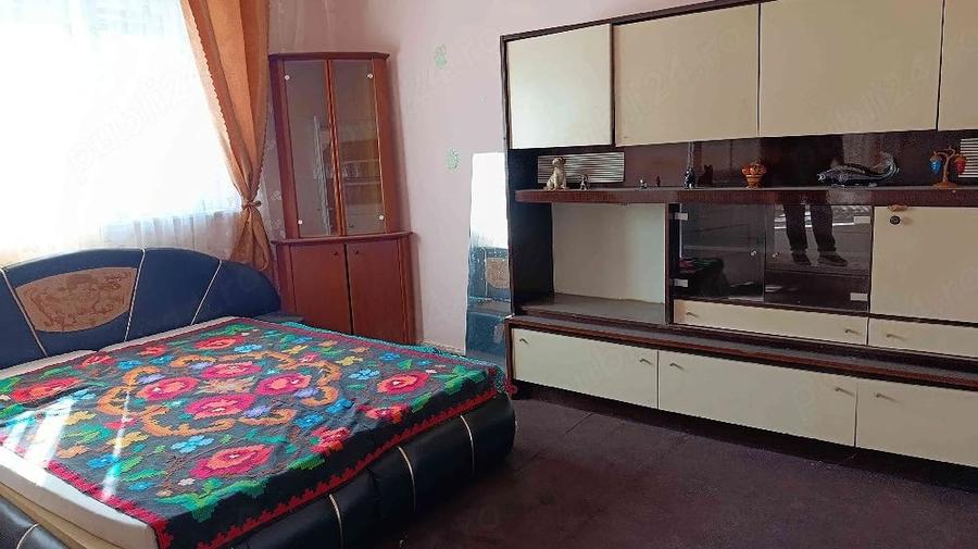 Casă cu 3 camere cu Teren 2000 Mp în Viștea