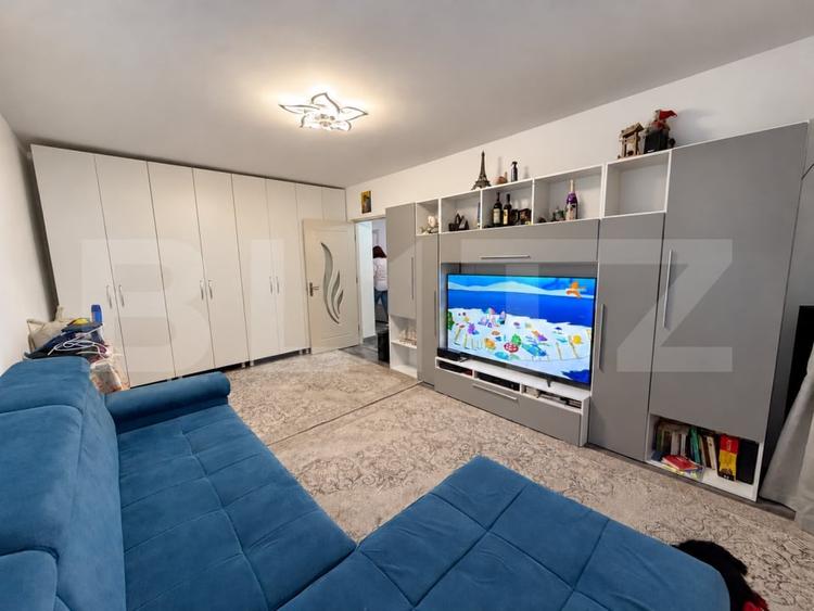 Apartament cu 3 camere decomandat, mobilat în Frumoasa